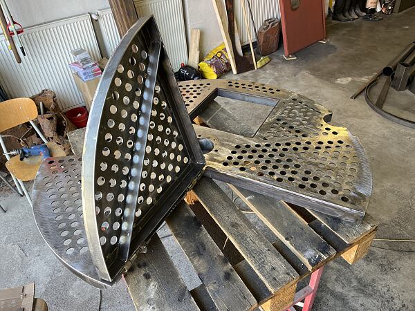 Povedlo se, dvířka jdou krásně otevírat. 